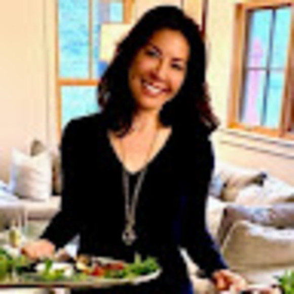 Meet the Posher Other - Meet your Posher, Shari